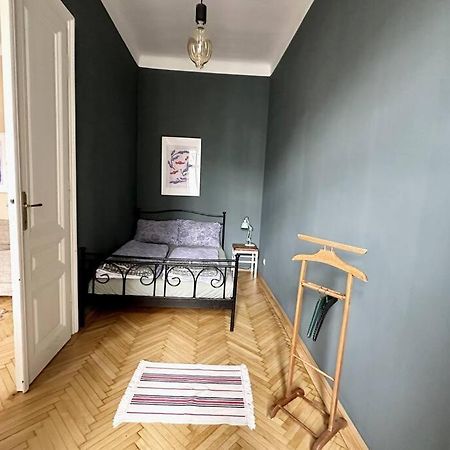 Ruhige & Grosse Altbauwohnung 7Min Zum Zentrum Wien Exterior foto