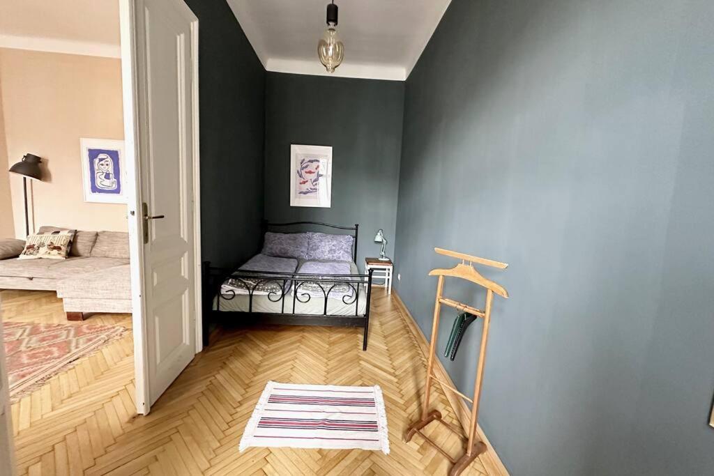 Ruhige & Grosse Altbauwohnung 7Min Zum Zentrum Wien Exterior foto