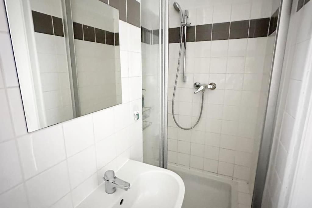 Ruhige & Grosse Altbauwohnung 7Min Zum Zentrum Wien Exterior foto